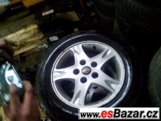 alu kola R15 roztec 5x114,3 orig.nissan – fotografie 1