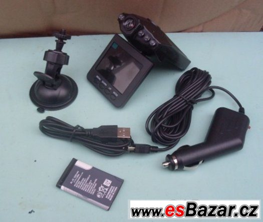 HD DVR kamera do auta – fotografie 2
