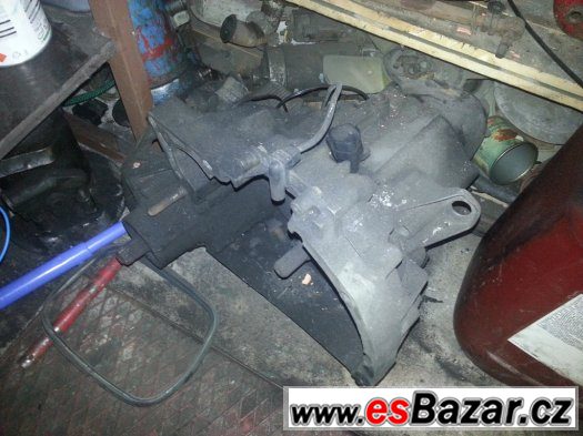 Motor a náhradní díly Renault 19 – fotografie 2