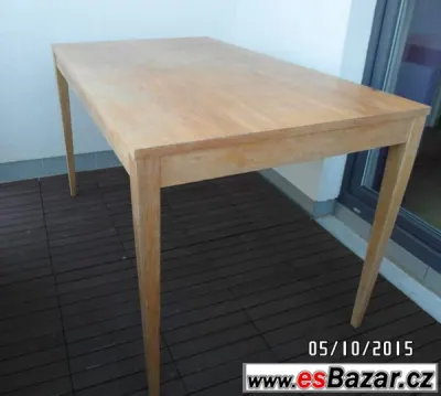 Starší dřevěný stůl 130x75