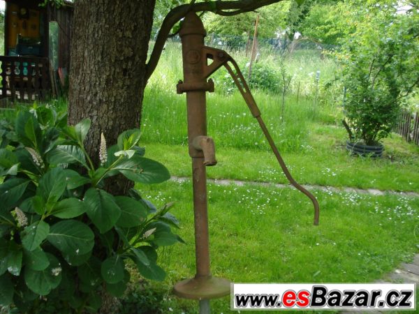 ruční pumpa – fotografie 1