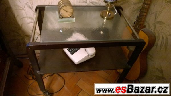 Starožitný servírovací stolek – fotografie 1
