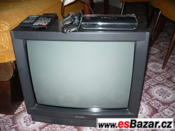 Televizor Daewoo + set-top-box – fotografie 1