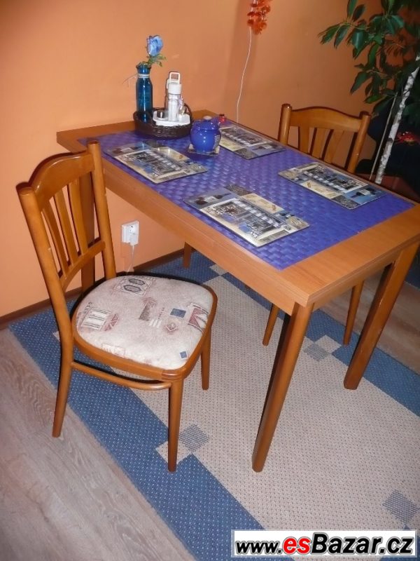 Jídelní stůl a 2 židle – fotografie 3