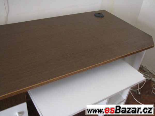 Psací PC  stůl – fotografie 6