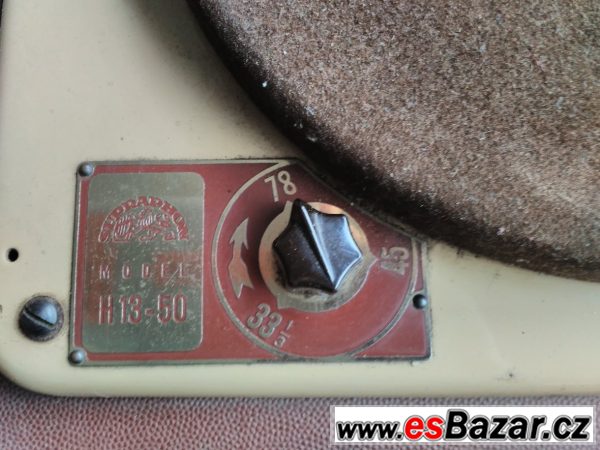 Gramofon Supraphon H13-50 z r.1954 – fotografie 2