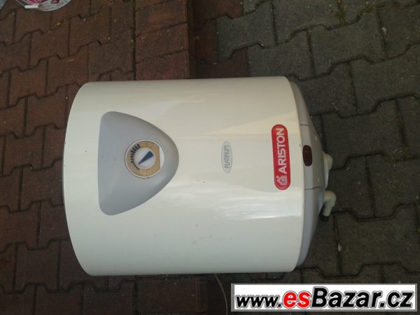 50l el.ohřívač vody Ariston – fotografie 1