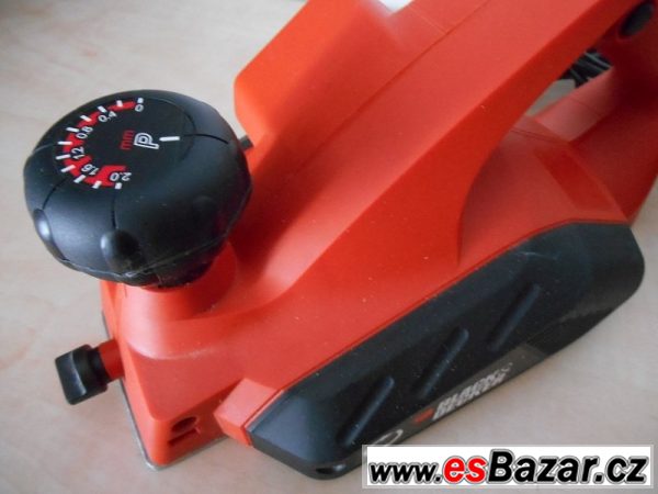 Elektrický hoblík Black&Decker – fotografie 2