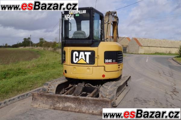 Cat 30v4C bagr – fotografie 2