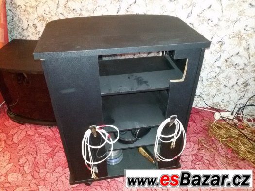 TV / Hifi skříňky (černé barvy) – fotografie 4