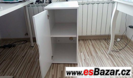 PRODÁM SKŘÍŇKU IKEA BÍLÁ – fotografie 2