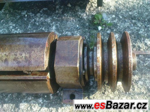 Stoly k hoblovce – fotografie 3