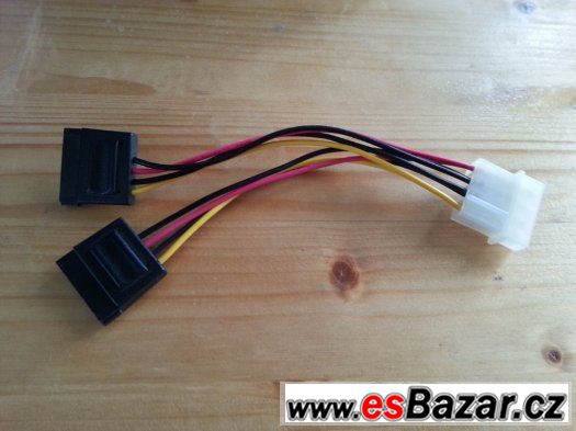 PC Power adaptér 1x konektor 5,25 /2x zásuvka 5,25 – fotografie 1