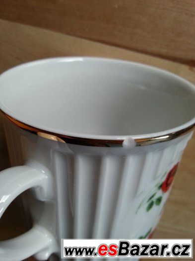 Čajový porcelánový hrnek – fotografie 2