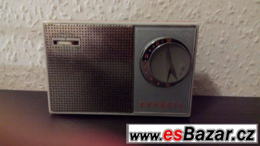 Retro tranzistorové rádio – fotografie 2