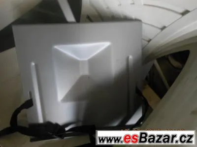 DRŽÁK NA TV-HODÍ SE JEŠTĚ NĚKOMU?