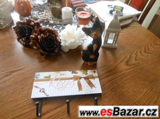 VĚŠÁK-HOME-SWEET HOME-KRÁSNÝ-NOVÝ+ DŘEVĚNÁ KOČKA – fotografie 5