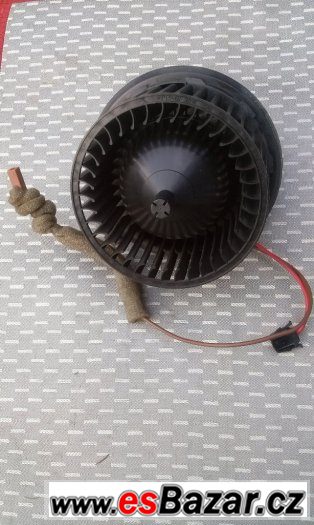 Volkswagen Golf 3 - ventilátor topení – fotografie 1