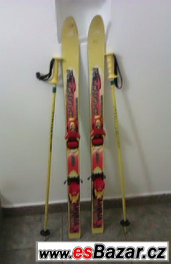Dětské sjezdové lyže – fotografie 1