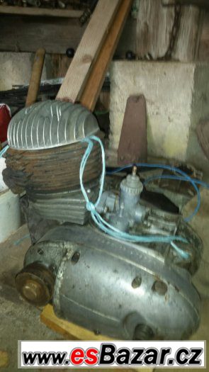 Motor 175 čezet – fotografie 1
