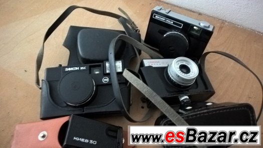 Obsáhlá sbírka fotoaparátů – fotografie 3