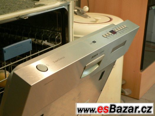Bosch nerezová myčka SuperSilence logixx SHI59T05EU – fotografie 4