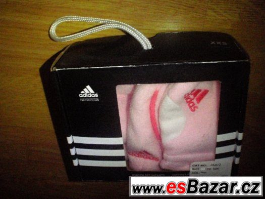 č.082 - dívčí růžový setík Adidas - čepička + rukavičky XXS – fotografie 2
