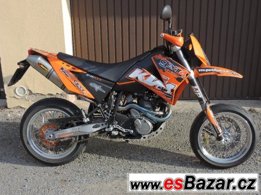 KTM 640 Lc4 Supermoto – fotografie 1