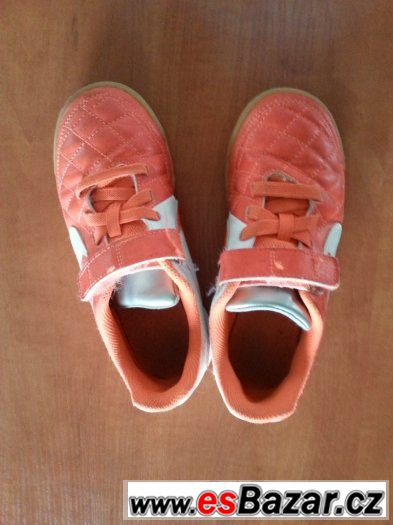 Sálovky Nike – fotografie 1