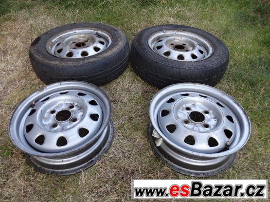 Plechové disky na felicii  (kola 165/70 R13) – fotografie 2