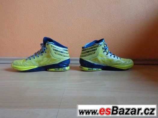 Halové, salové boty adidas – fotografie 3