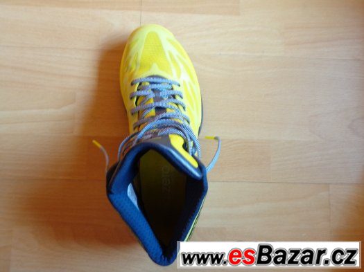Halové, salové boty adidas – fotografie 4