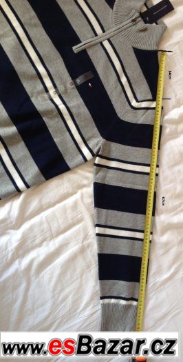 Svetr TOMMY HILFIGER XL – fotografie 2