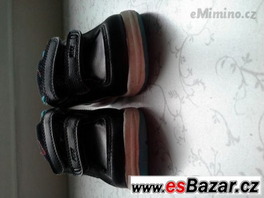 tenisky NIKE – fotografie 2