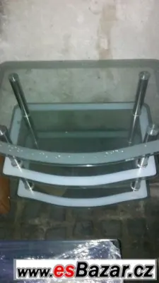 stolek pod TV