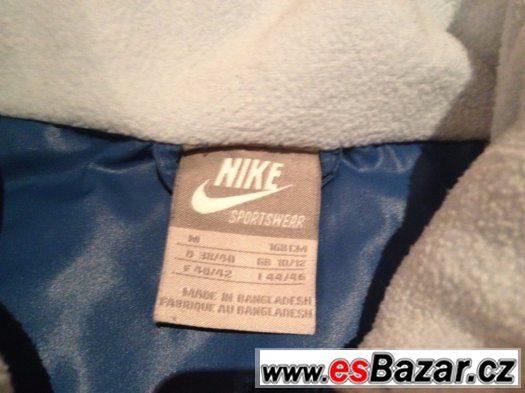 NIKE - péřovka – fotografie 4