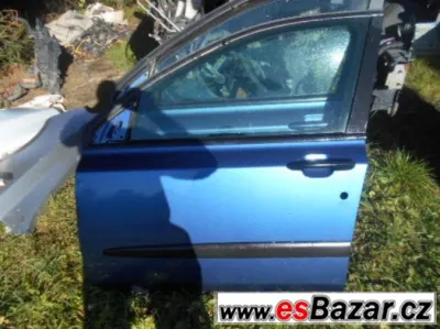Prodám na Fiat Stilo 5dv LP dveře moerá met. Cena 700/kus.