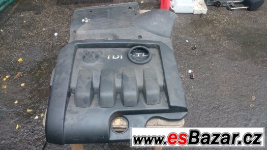Skoda Octavia I, II,  Audi, Alfa Romeo kryt motoru – fotografie 1