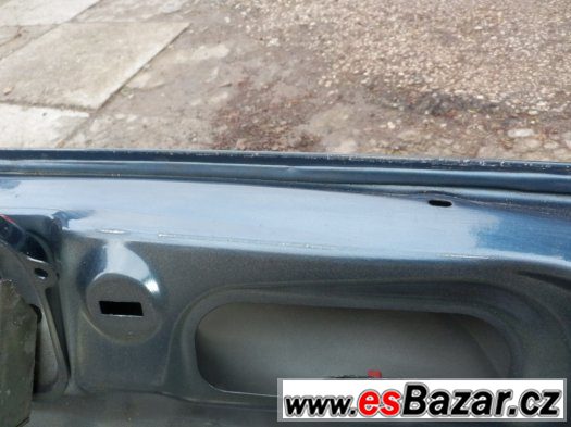 Zadní víko Mondeo Mk3 liftback – fotografie 2