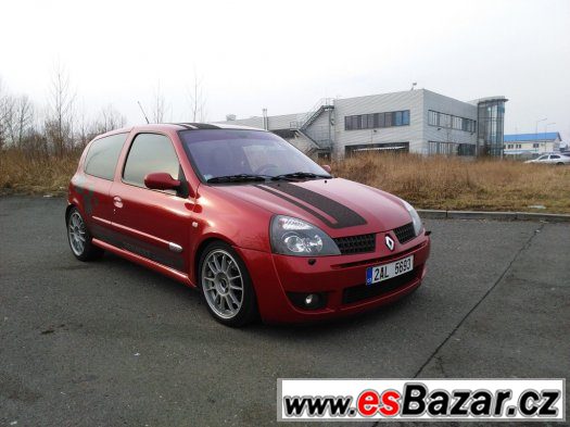 Renault Clio Sport R.S. 172 – fotografie 2