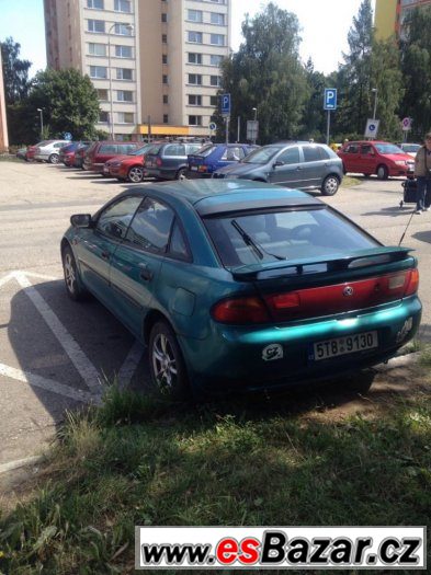Mazda 323F – fotografie 5