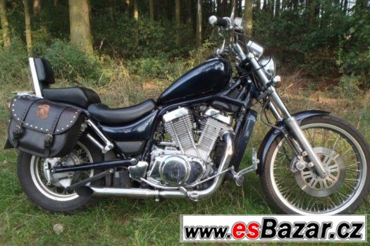 Suzuki VS750 Intruder – fotografie 1