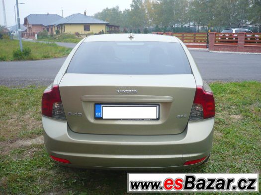 Volvo s40 2.0 diesel – fotografie 2