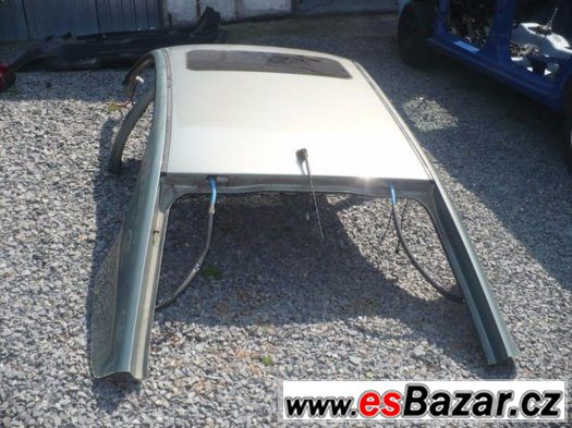 Octavia 1 liftback střecha s orig. el. šíbrem- i po dílech – fotografie 2
