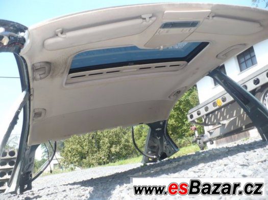 Octavia 1 liftback střecha s orig. el. šíbrem- i po dílech – fotografie 4