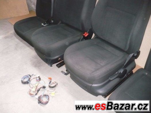 Vyhřívané sedačky černé s airbagy Fabia II – fotografie 4