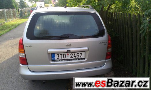 Opel Astra 1,6 benzín – fotografie 2