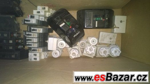 drobný elektromateriál – fotografie 3
