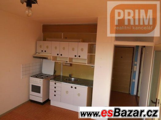 Byt 1+1, Dlouhá, Klášterec – fotografie 1
