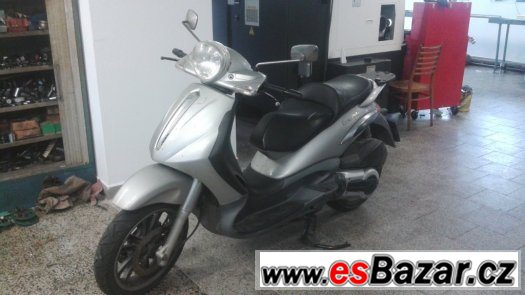 Piaggio Beverly 500ccm – fotografie 1